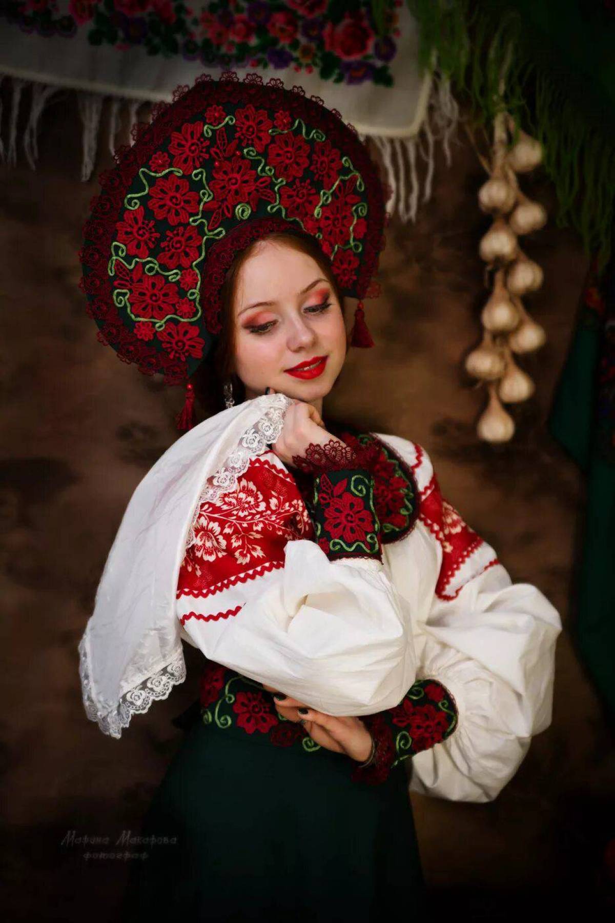 Women in Slavic costumes underwear in Andorra la Vella