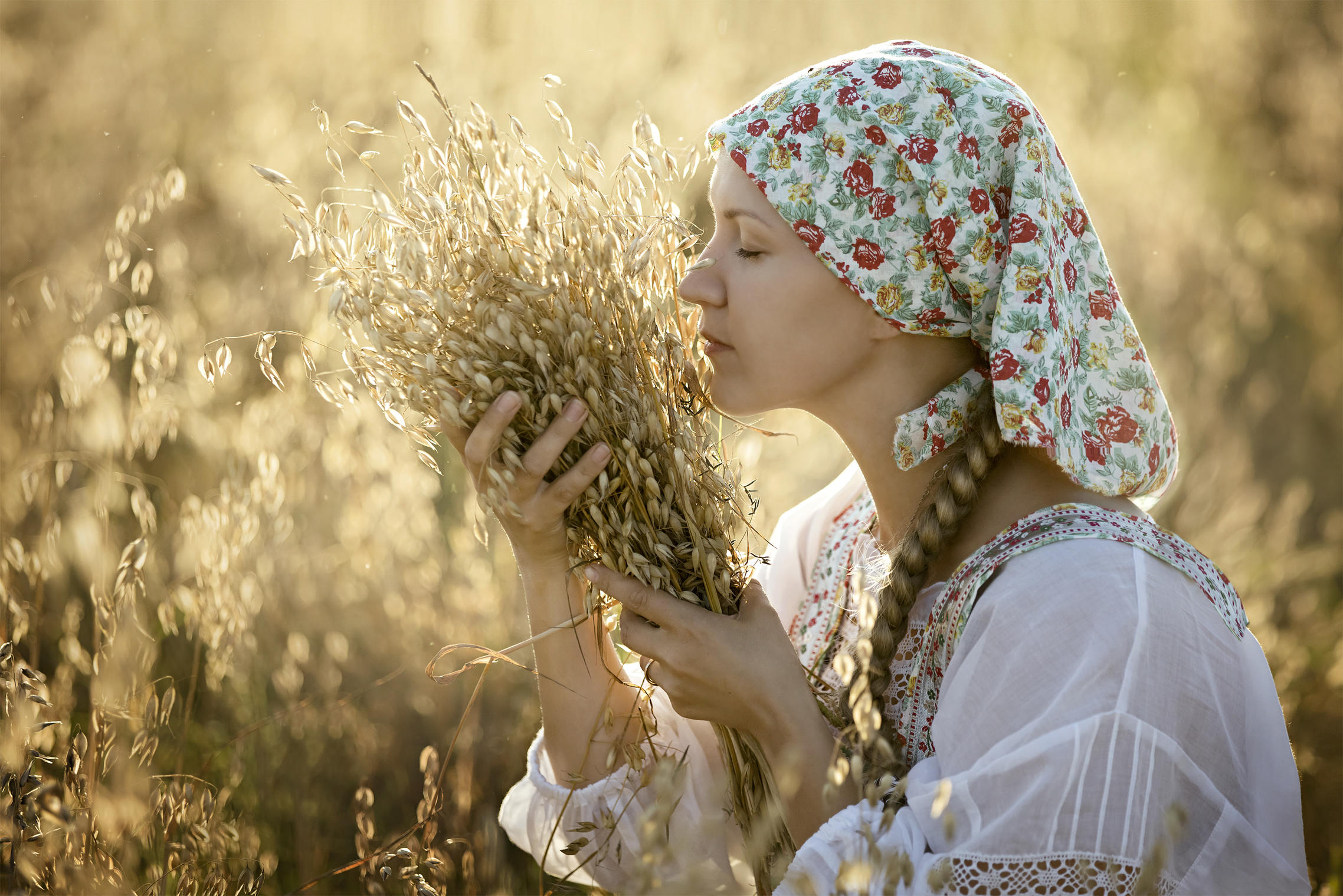 Photo Women in Slavic costumes in Andorra la Vella